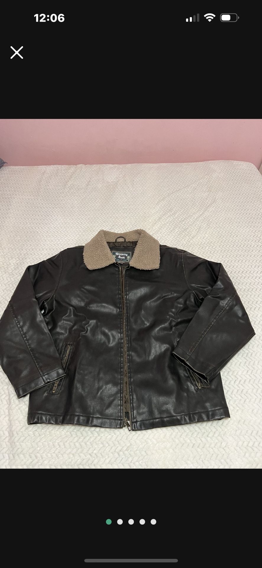 Men’s leather jacket size L Like new.