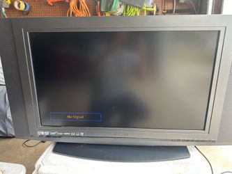Olevia 32” TV  LCD HDTV
