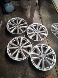4 RINES 18 PARA NISSAN ALTIMA $200 UVICADO SERCAS DE SANJOSE CALIFORNIA