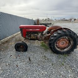 Antique Tractor 