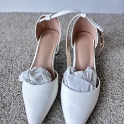 White Chunky Heel Pointed Shoes 