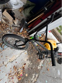 WeThePeople BMX bike