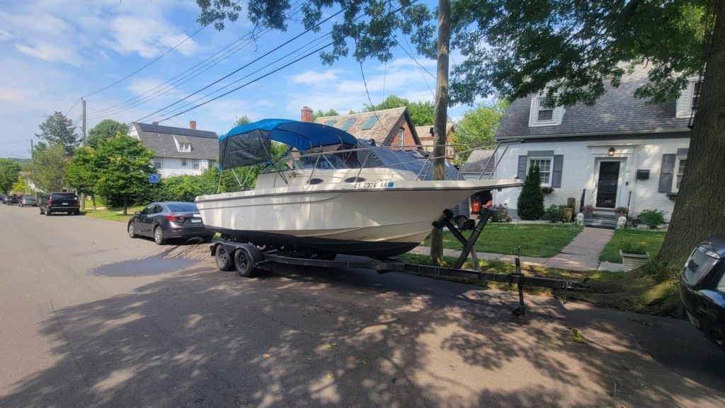 Imperial walkaround Boat