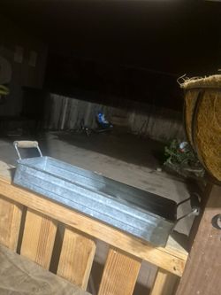 Farmhouse plant holder