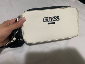 Guess bag 15$