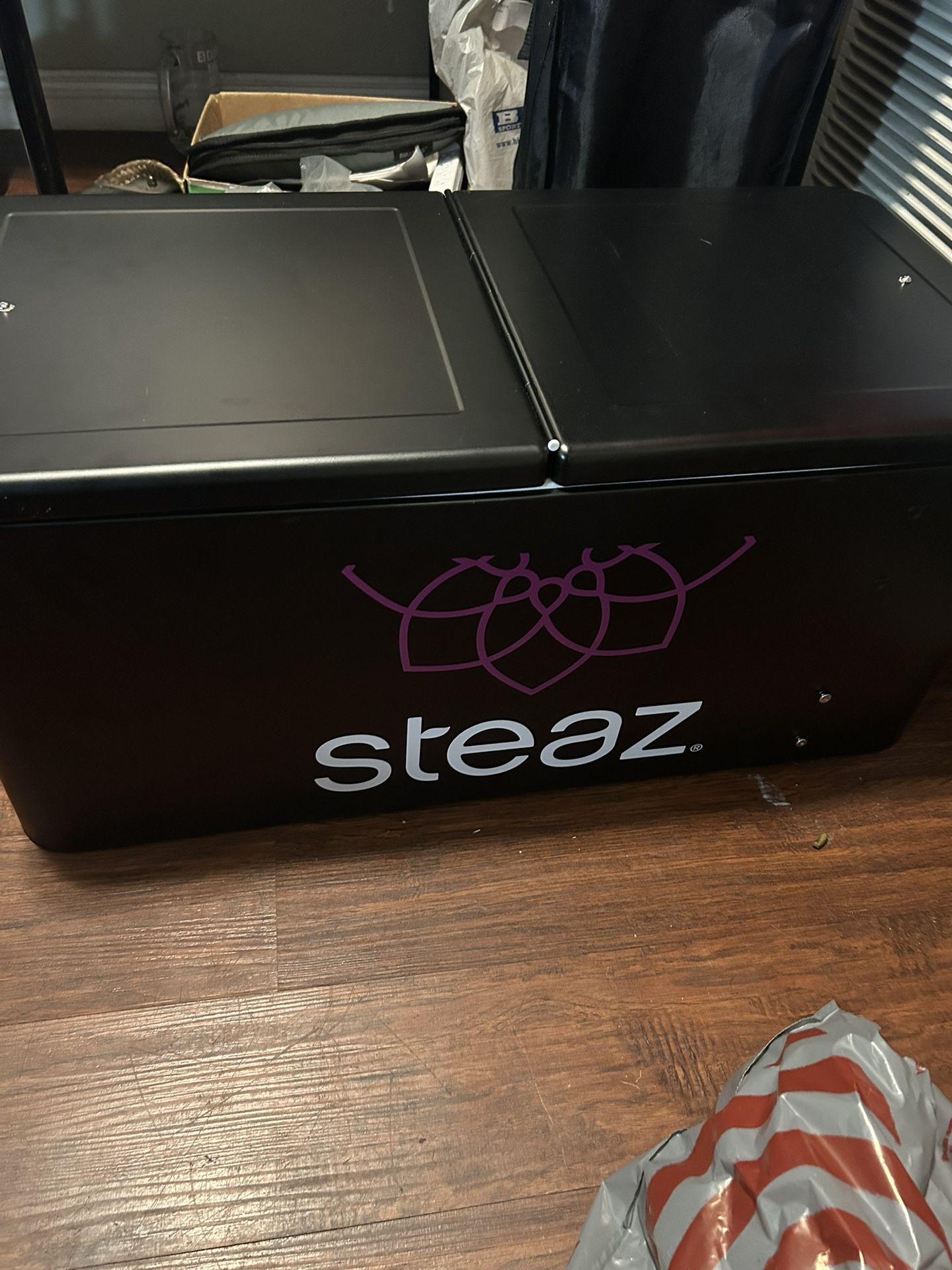 80QT Steel Rolling Party Cooler (Brand New)