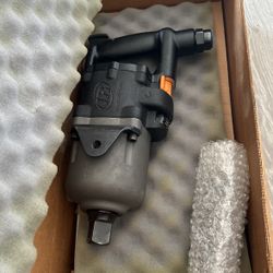 Impact gun