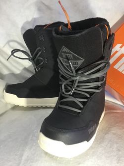 Snowboard Boots 8.5, 9, and 10 W (ThirtyTwo)