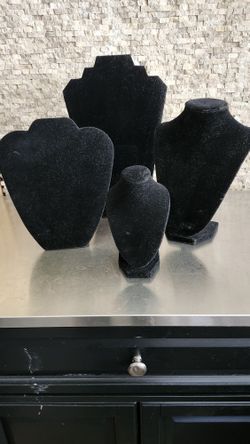 4 Assorted Jewelry Holder/display