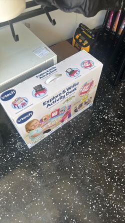 Vrtech activity desk for kids brand new