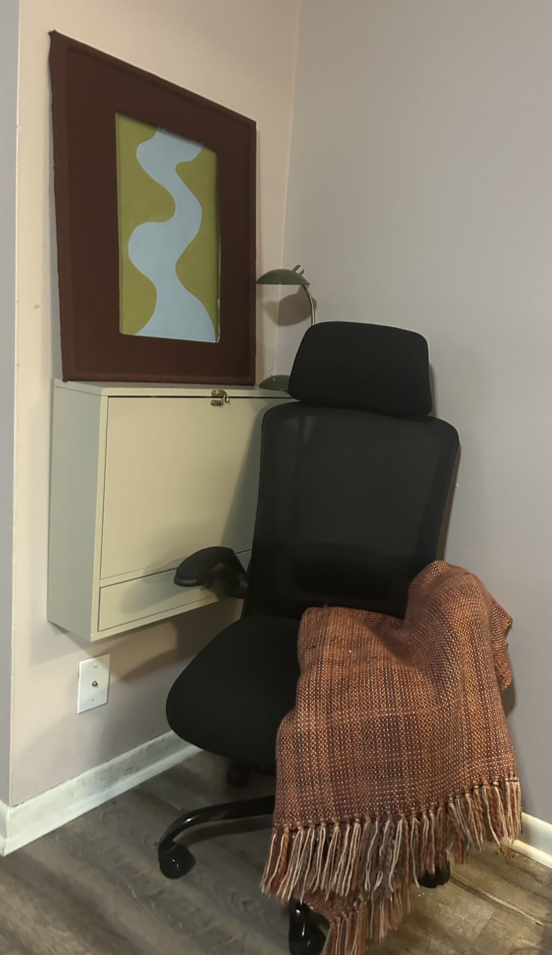 Desk chair