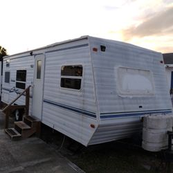 2001 27 Ft Dutchman Camper