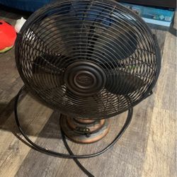 Feature Comforts Table Top Fan