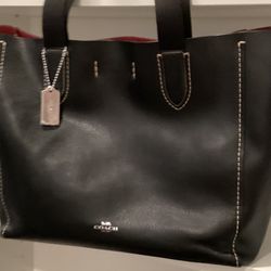 COACH BLACK LEATHER TOTE