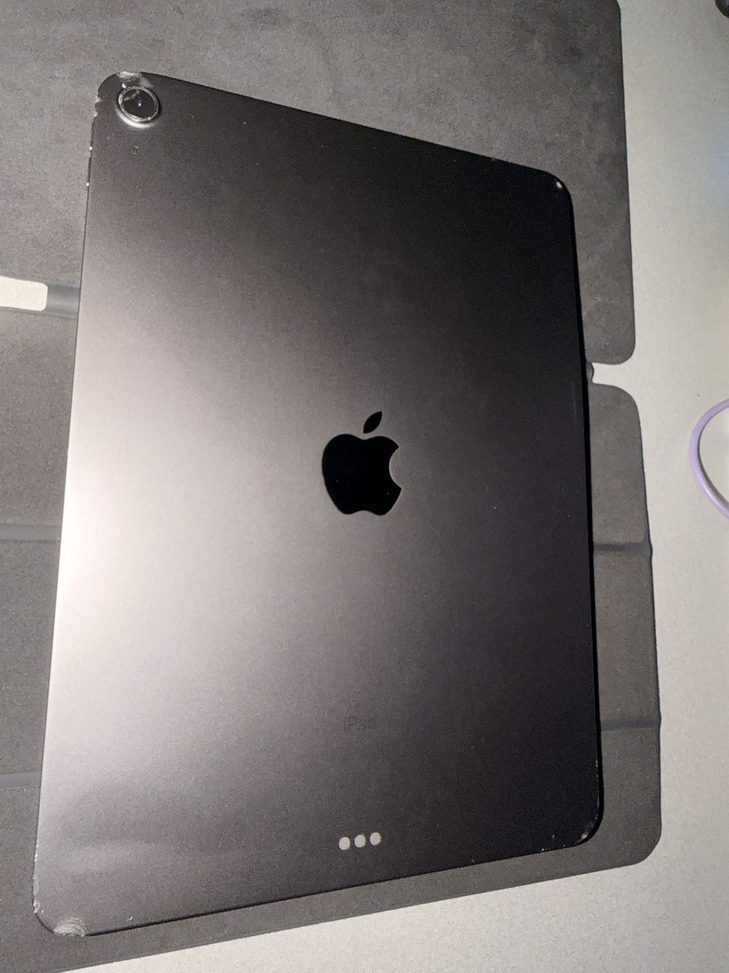 iPad Air 4 (For parts or project) Cash or Cashapp only ‼️