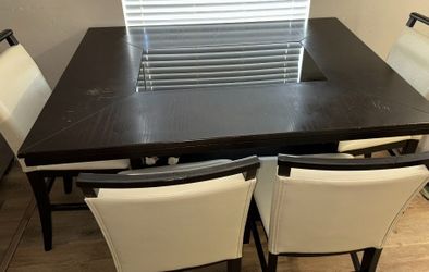 Ashley 5pc Trishelle Counter Height Table w/4 Upholstered Barstools.