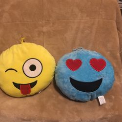 2 Plush Emoji’s 