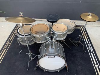 Pearl Roadshow Jr 5pc Complete Drum Set 16-13-10-8-12” Retails for $450