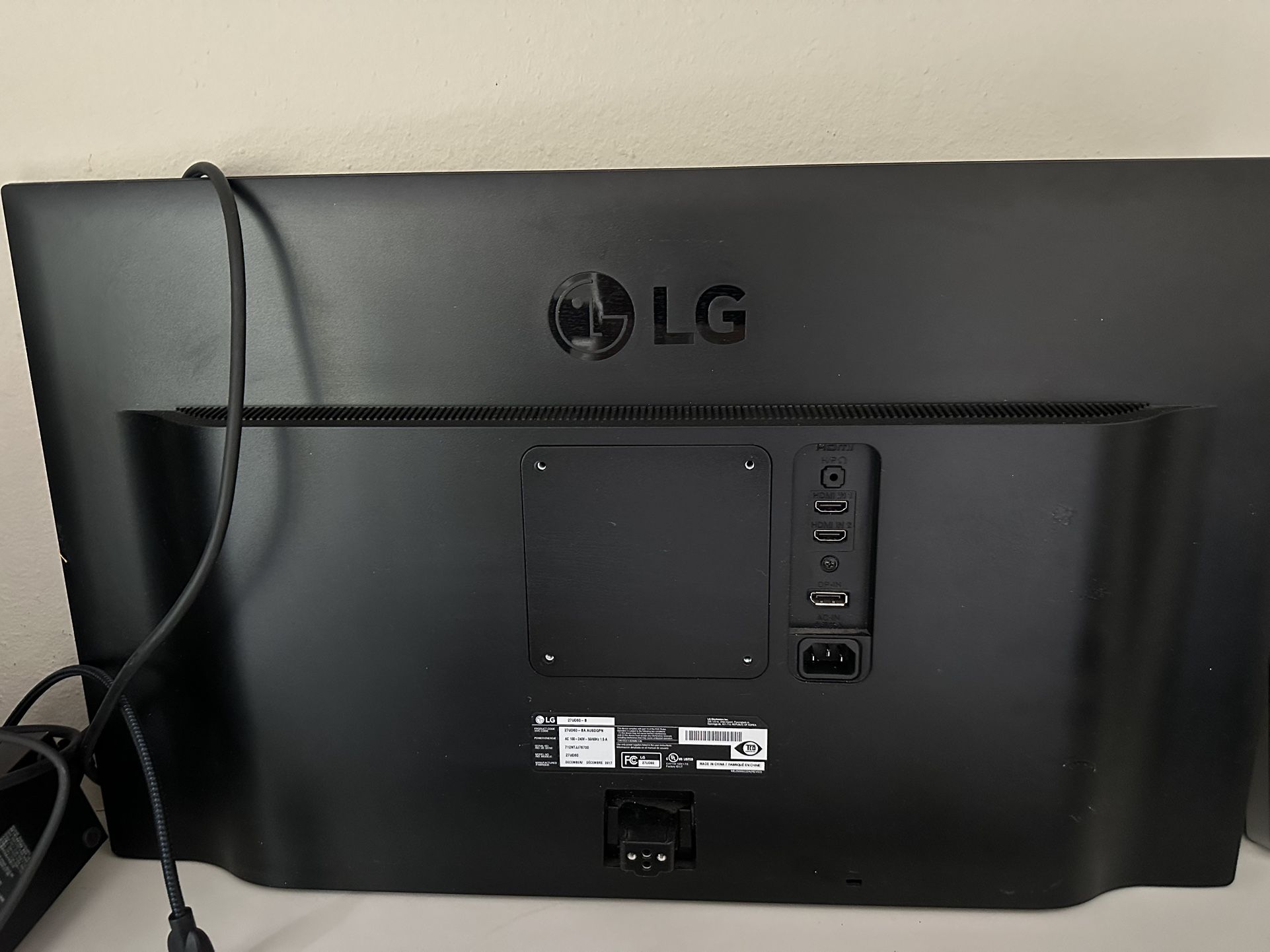 LG Monitor