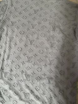 Beautiful Louis Vuitton Knit T-shirt Men's Size L for Sale in West Palm  Beach, FL - OfferUp