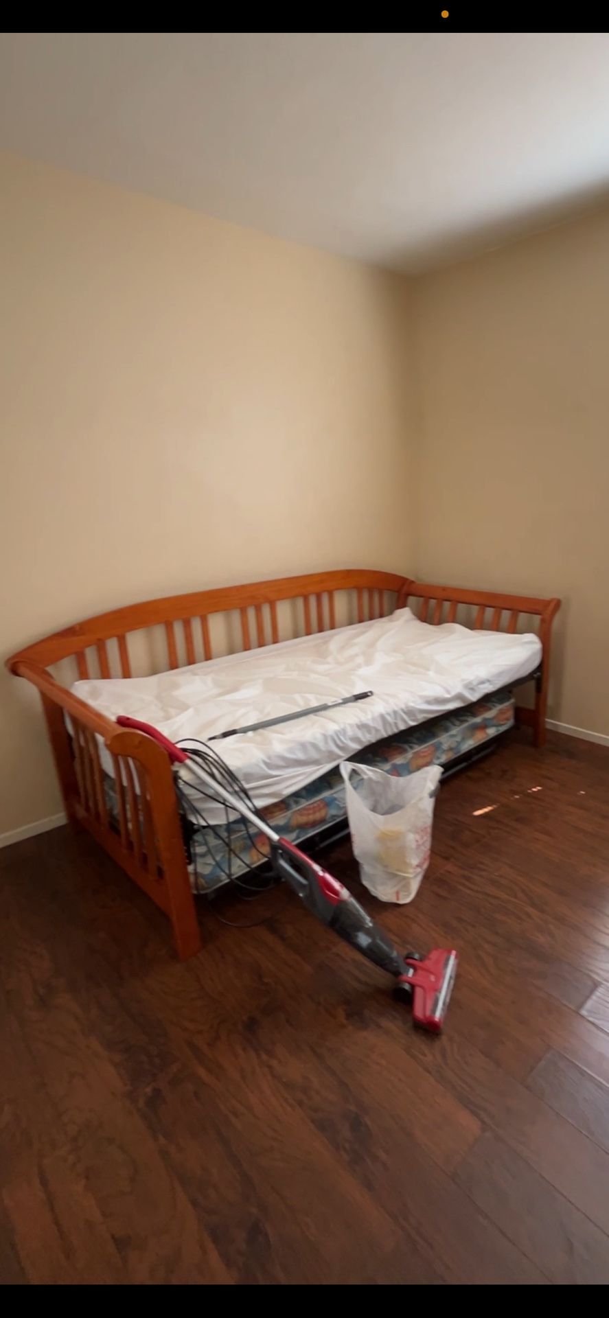 Day Bed - Cherry Wood