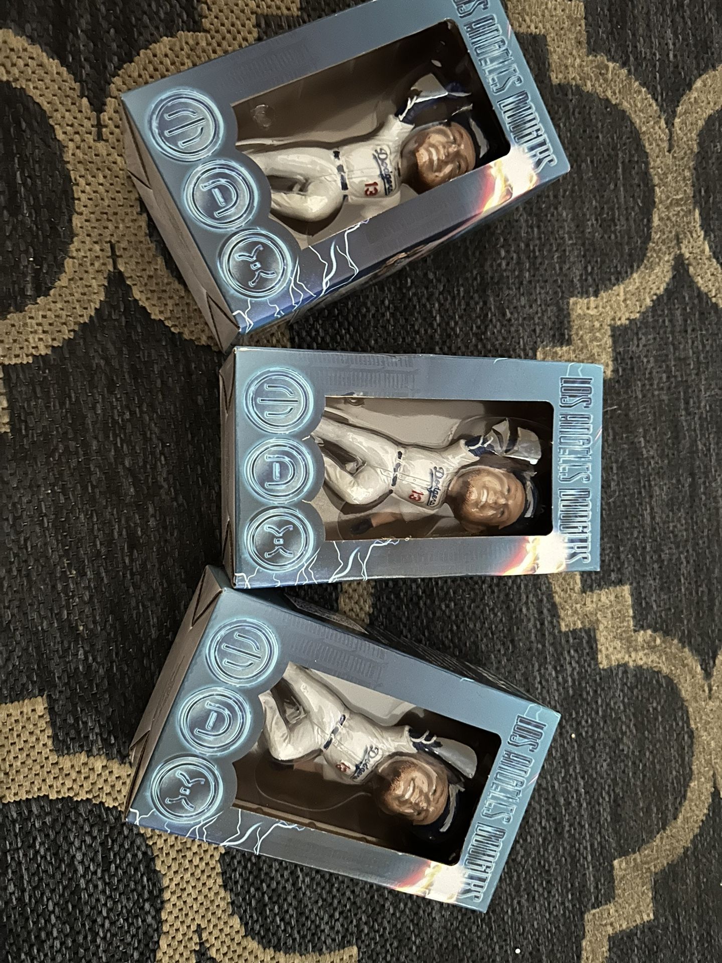 Max Muncy bobble heads Dodgers