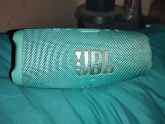 JBL charge 5
