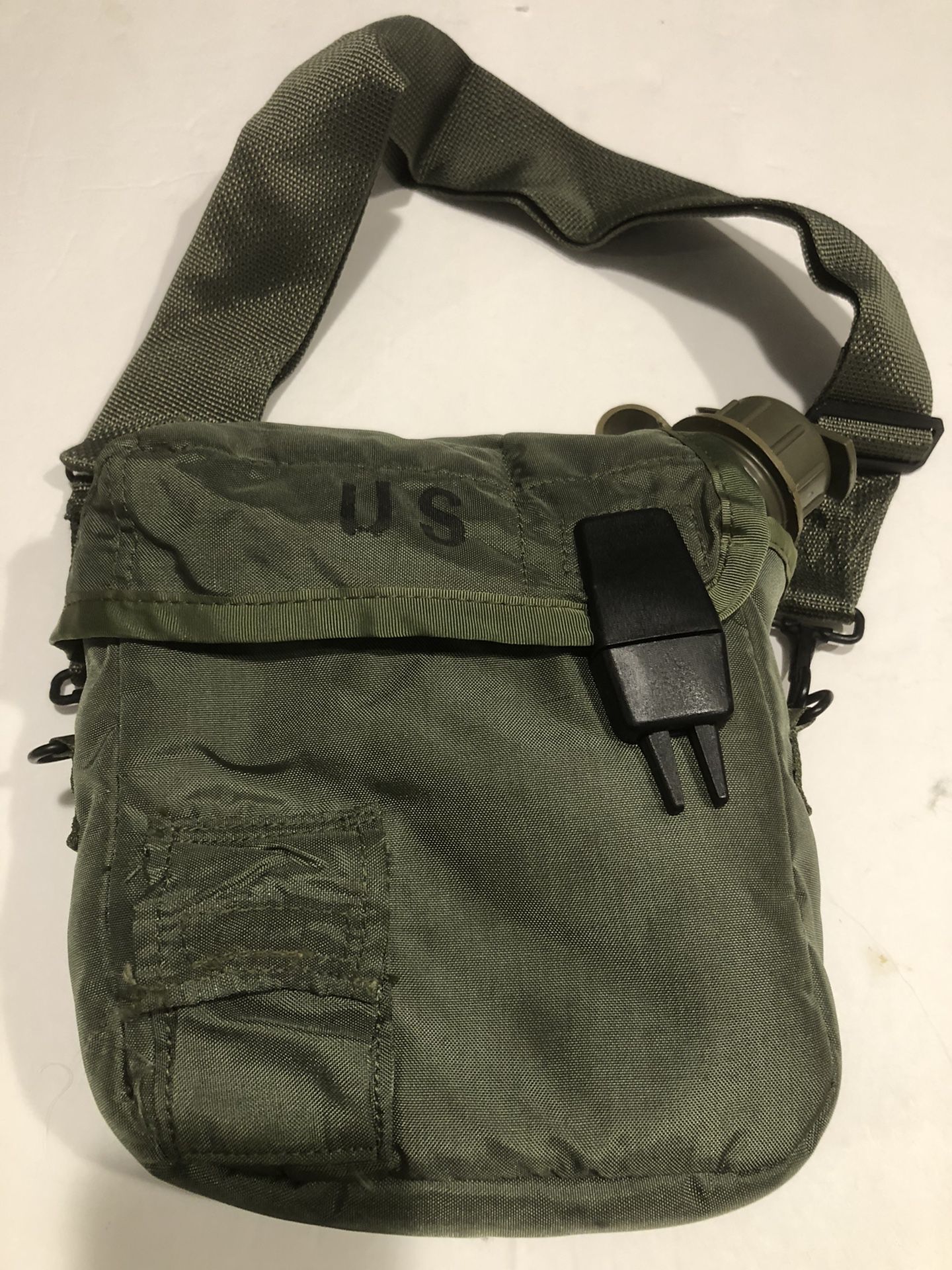 Military 2 Qt collapsible water canteen