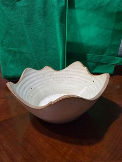 Handmade Ceramic Bowl with Wavy Rim-artist Pixton