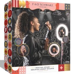 Social Star Selfie Light Stand With Remote- Brand New 