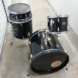 Tama Imperialstar Drum Set