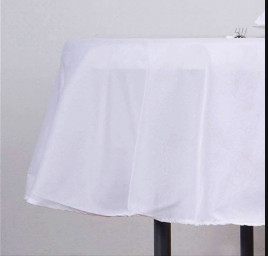 New 90” Round Tablecloth 
