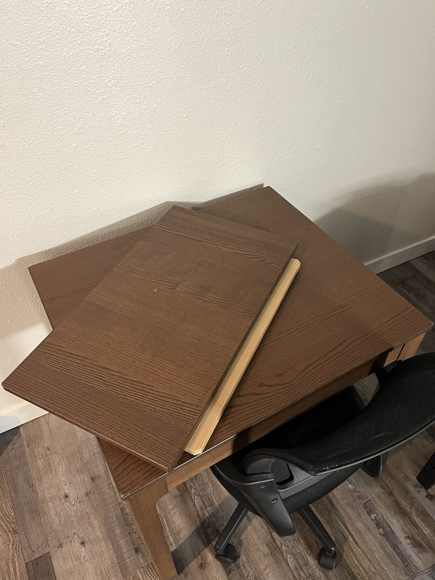 Extendable Wooden Table/Desk