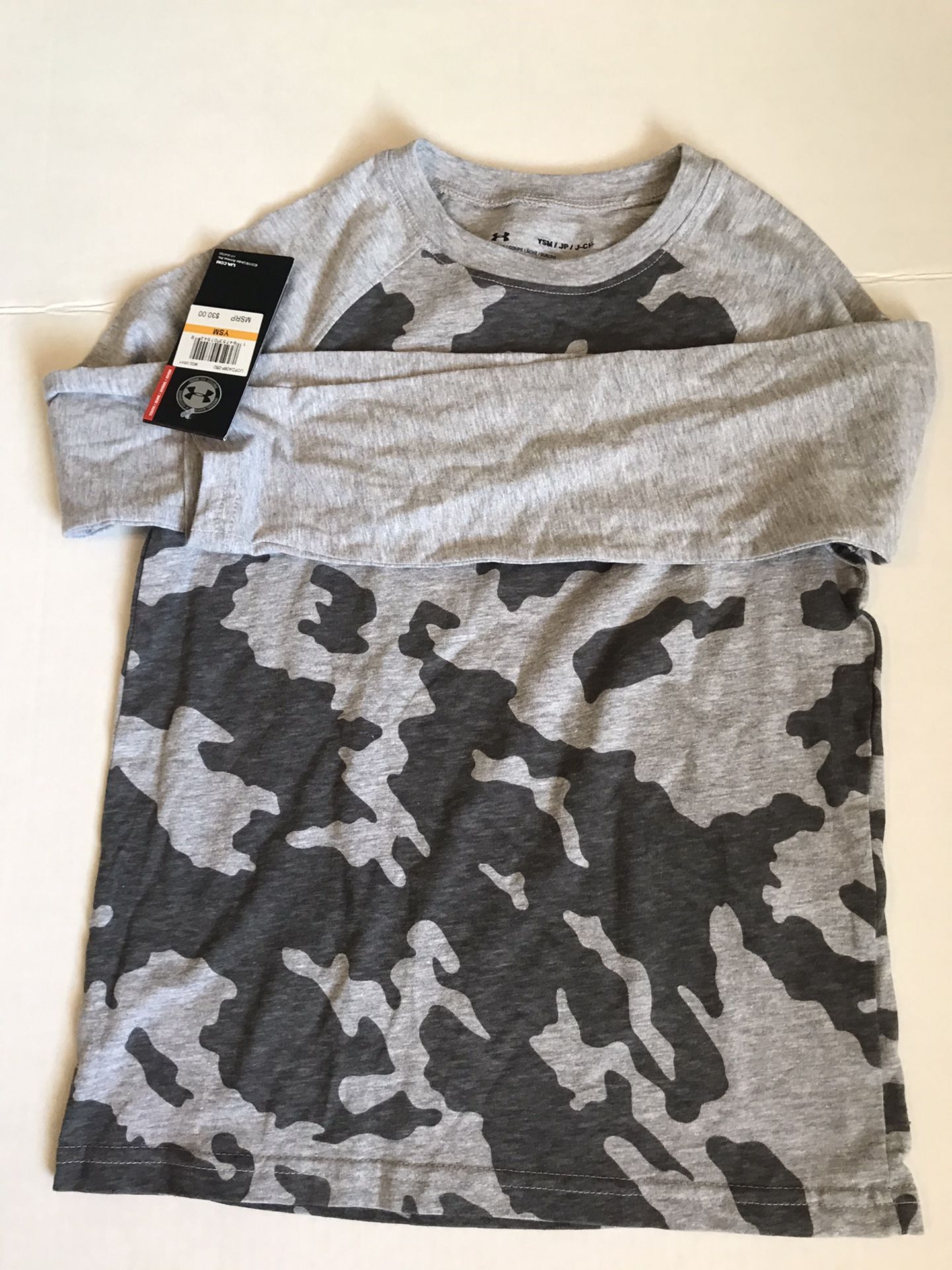 Boy Long Sleeve Ragian Camo size 8....T- Shirt