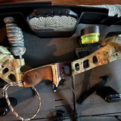 Compound Bow with Case
