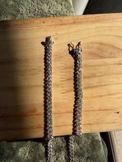 Beautiful 14K two-tone diamond chain