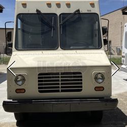 Chevrolet P30 Step Van Food Truck with Pro-Fire Suppression for Sale in Ohio!