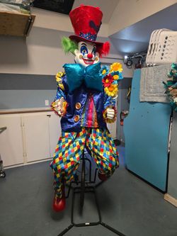 Pre - Lit Animated Clown New 🤡