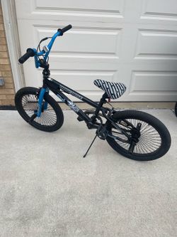 Mongoose Crush Bike (20” Wheels)
