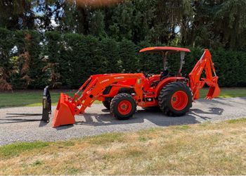 2021 Kubota MX5200 4x4 Tractor 52HP- Loader, Backhoe, Forks - 97 Hours