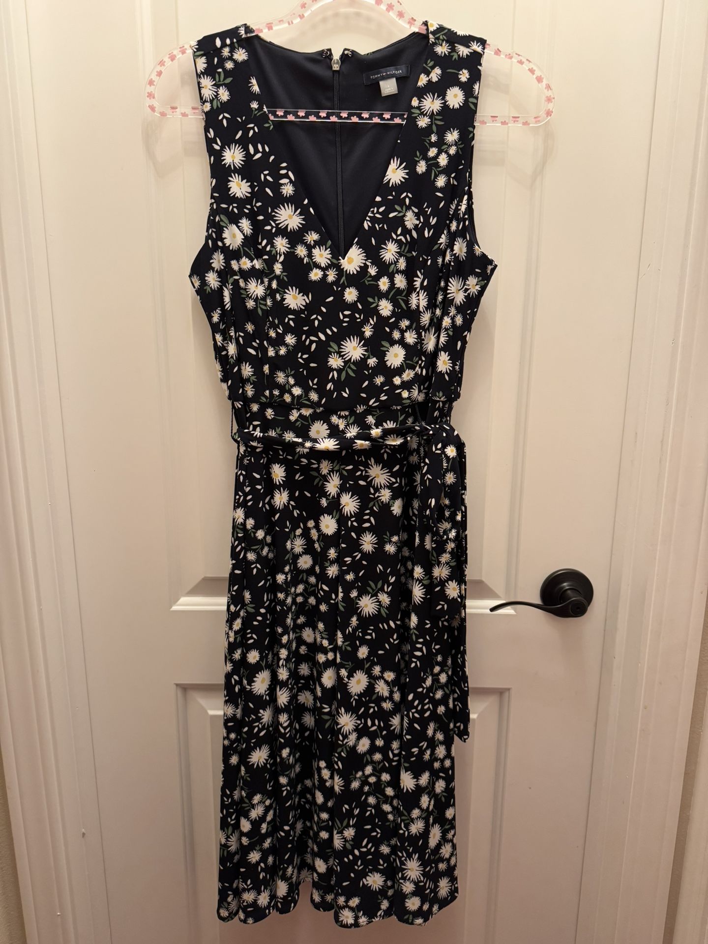 Stylish Comfy Dress Size Medium For Sale