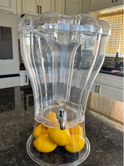 Water container