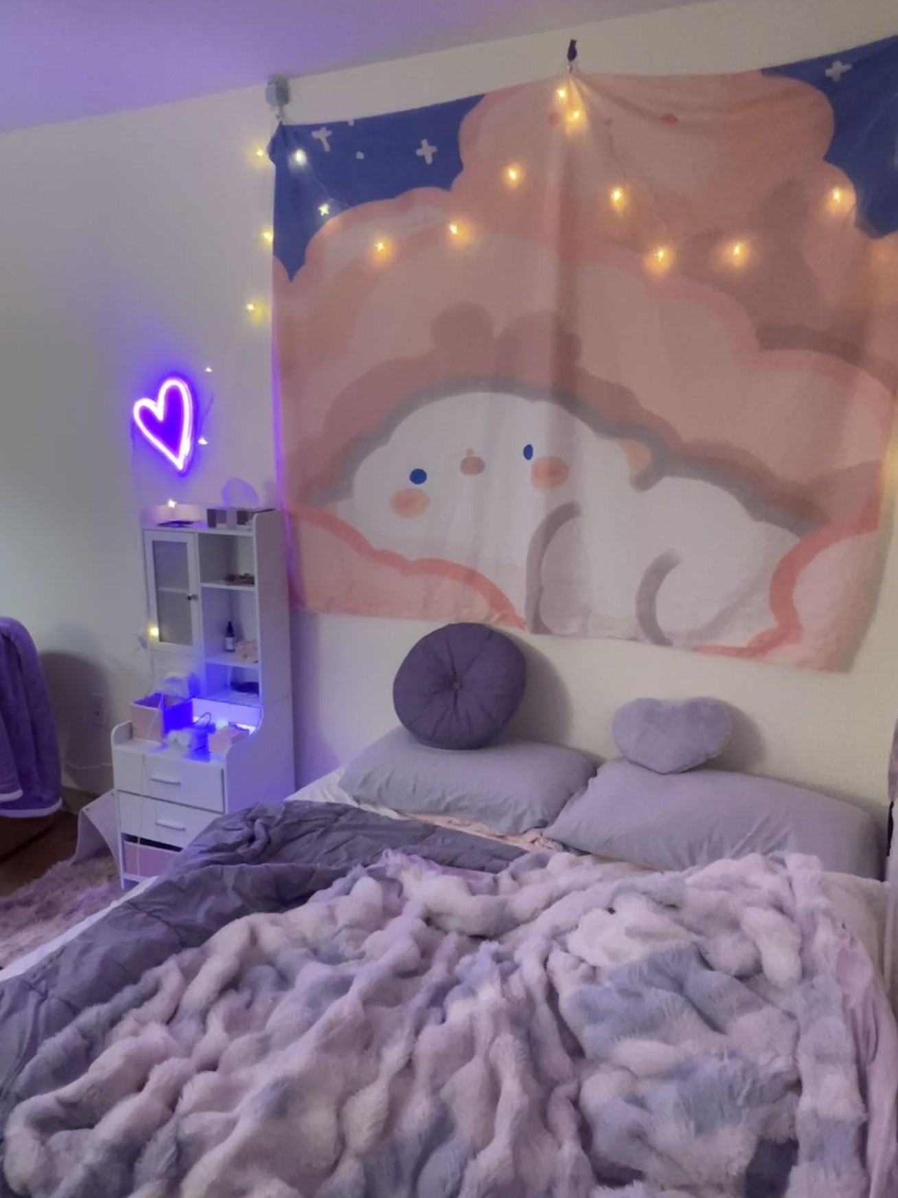 Moving sale! 695 USD mattress for 100 USD. Queen bed frame 50 USD. Bundle both for 125 USD. Clean, no stains, perfect condition. Pickup only.