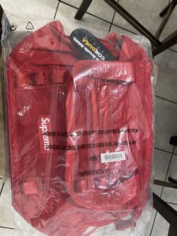 Supreme zip tote bag
