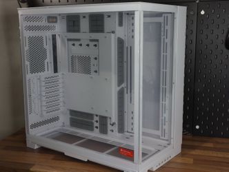 Lian Li O11 Dynamic EVO XL RGB Tempered Glass eATX Full Tower Computer Case - White