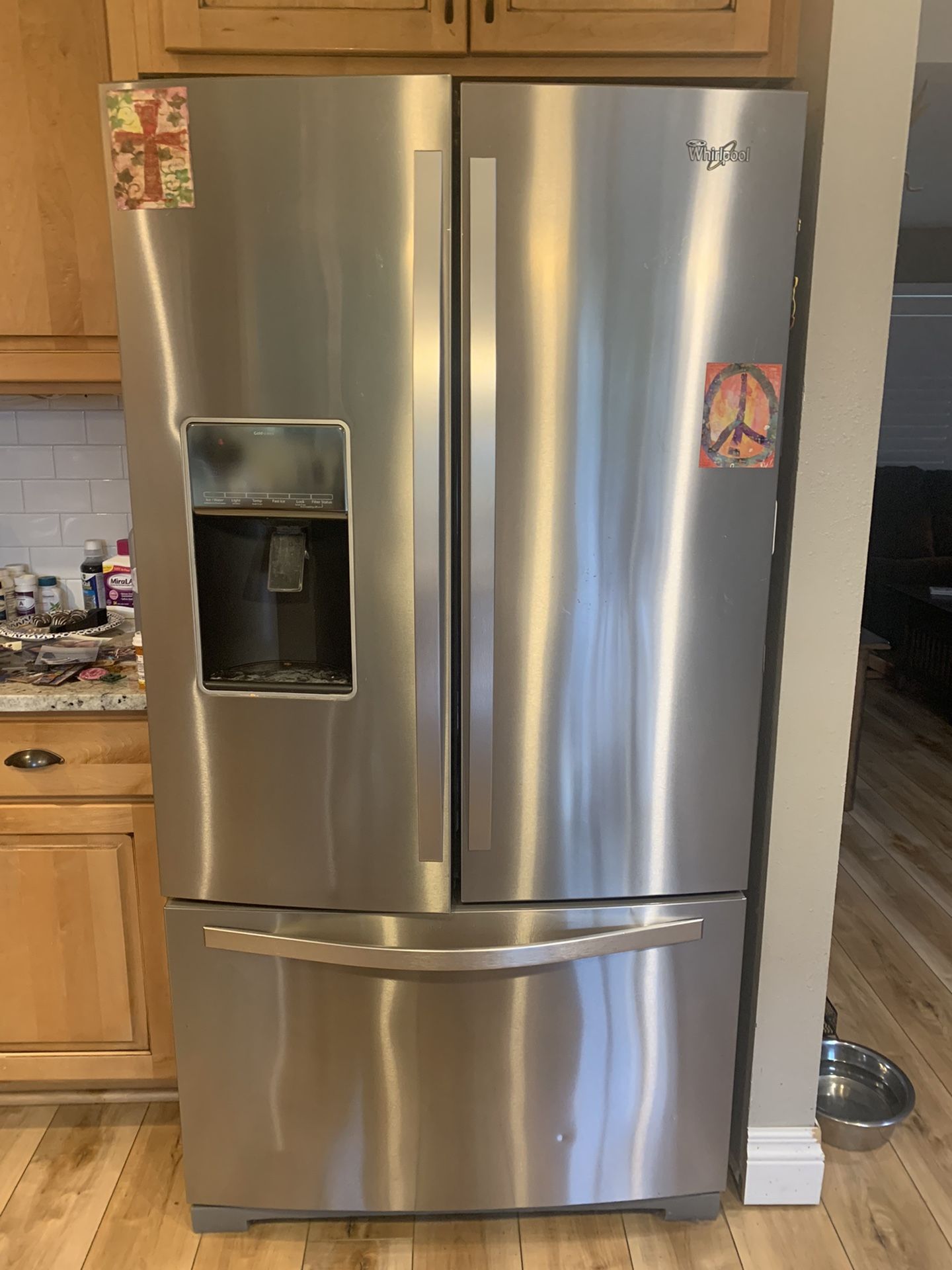 Whirlpool Refrigerator Model WRF736 SDSM10