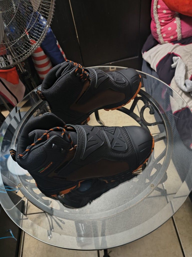 Hytest Footrest Work Boots
