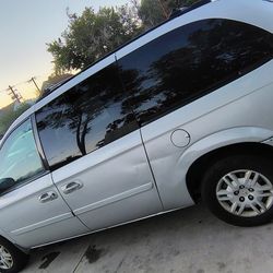 2005 Dodge Caravan/Grand Caravan