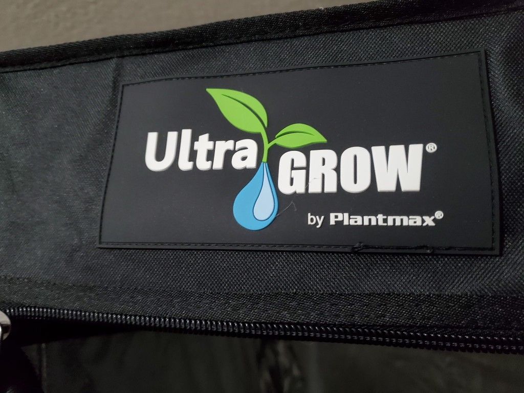 5x8 PlantMax Ultra Grow Tent + Phantom Lights – Used Once