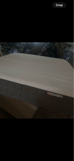 Like new twin mattress
